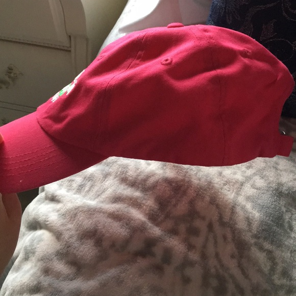 Baseball cap - Picture 3 of 3